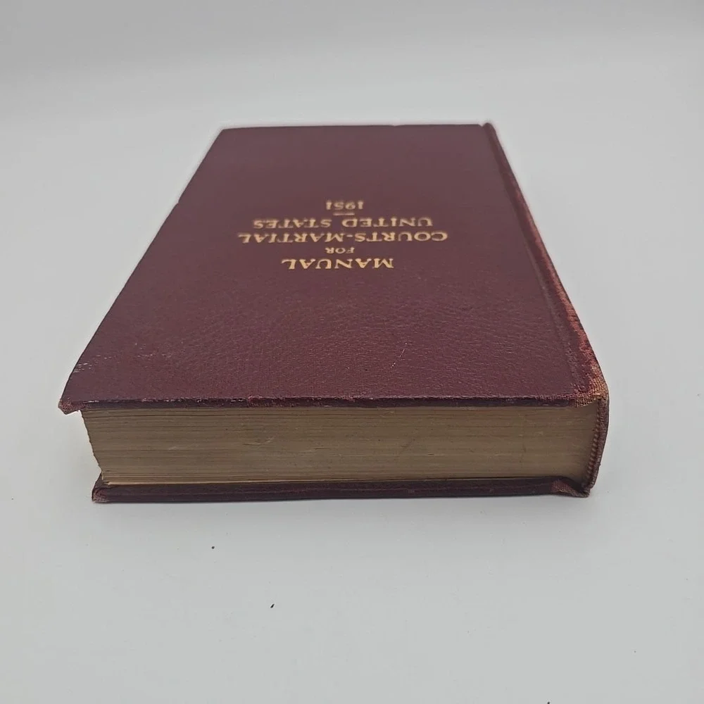 Manual For Courts‎ Martial United States 1951 with Cumulative pocket part book